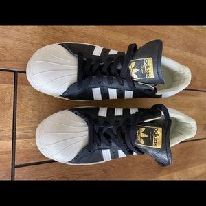 Adidas black, white stripes wore once